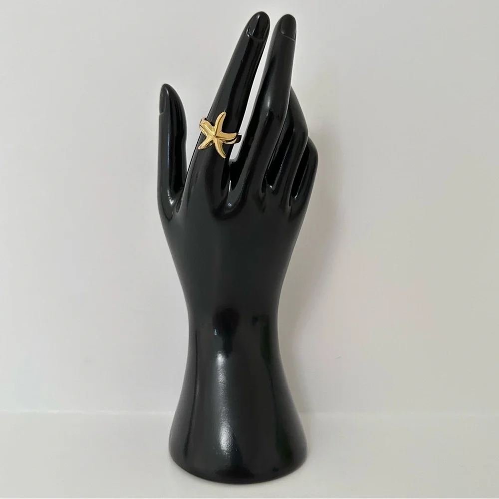 Gold Starfish Ring